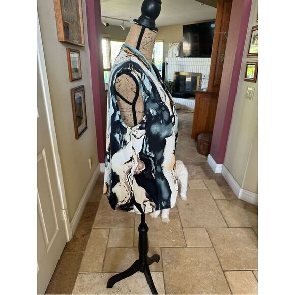 SHEIN Women's Marble Print Button Front Sleeveless Blouse Multicolor Size Large - Picture 3 of 4